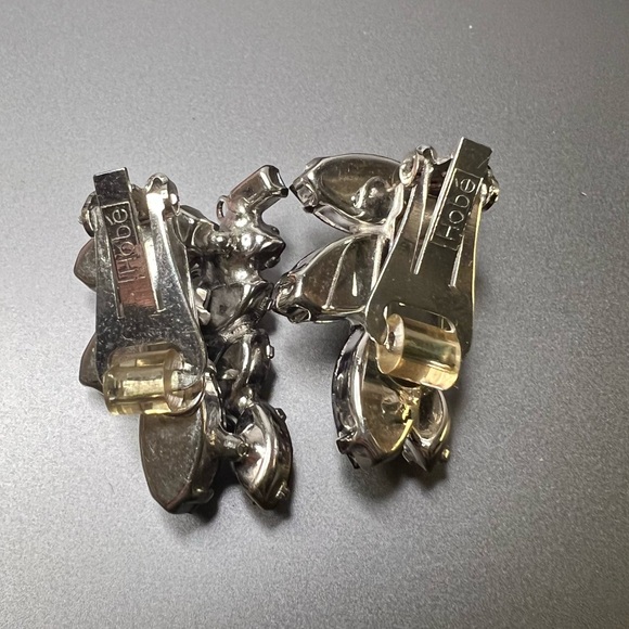 Vintage Hobe Pink and Purple Rhinestone Silver Tone Clip Earrings - Picture 4 of 7